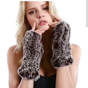 NWT 𝅺women's rabbit Gloves Knit Warm for Winter, Coffee